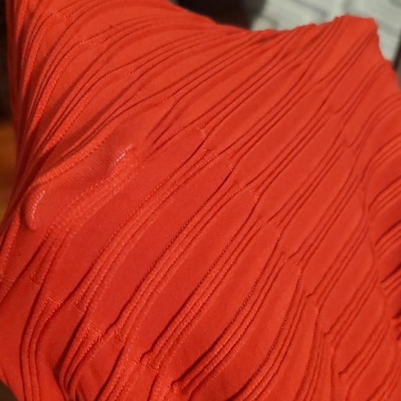 Red scrunch butt leggings!! - Picture 2 of 4